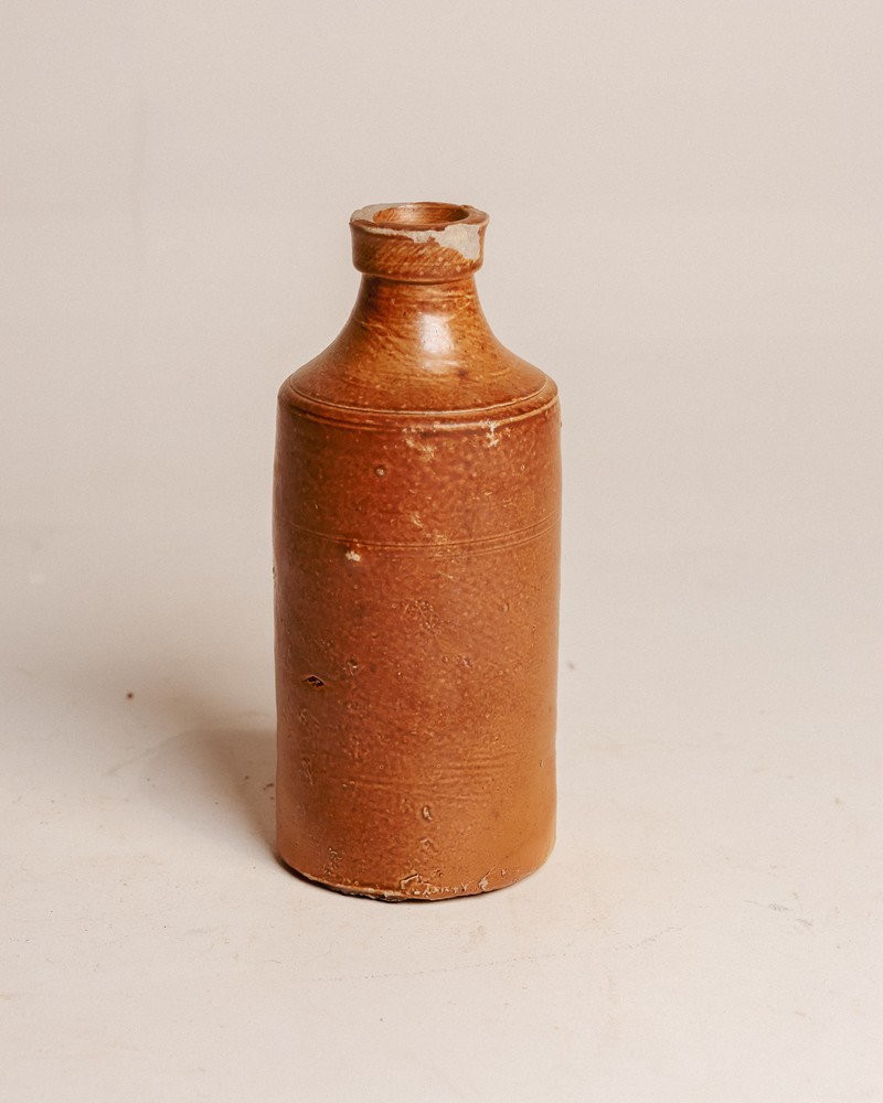 B. & J. Arnold Bottle [sw184]