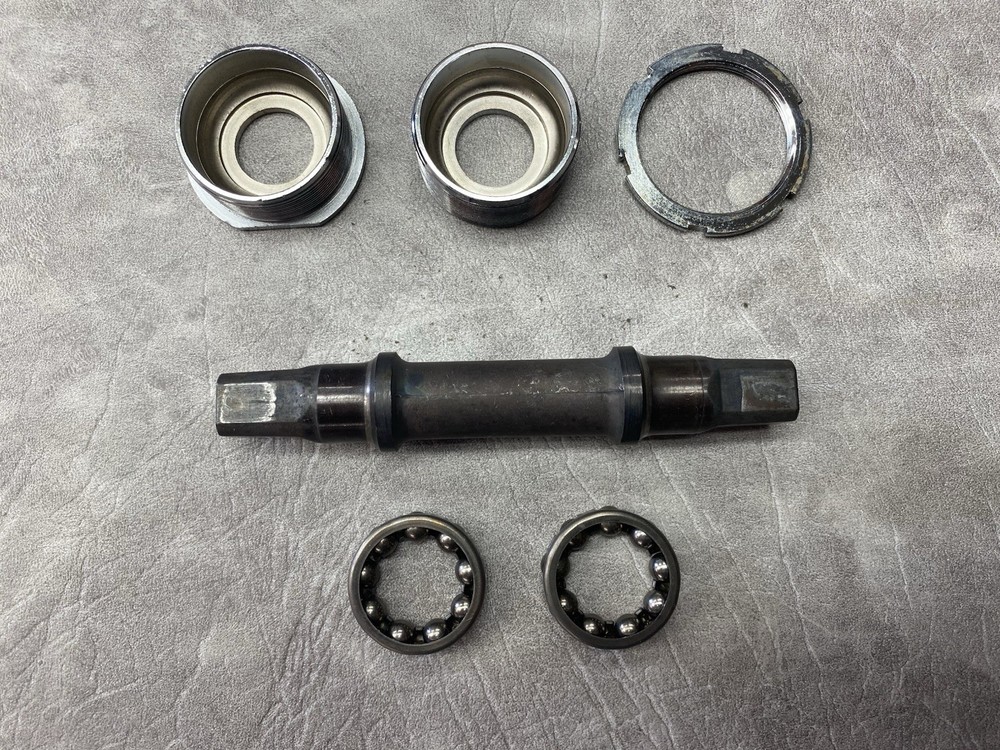 Shimano 600 Arabesque English/BSA Bottom Bracket