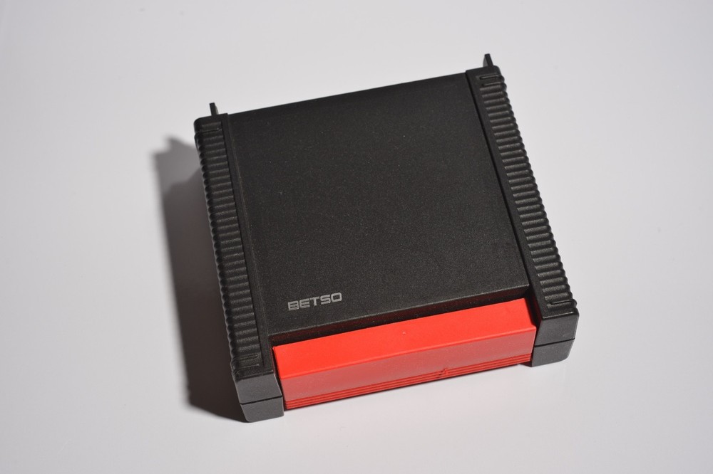 BETSO SBOX-1N Timecode Generator Sync Box LTC Word Clock w/ Case