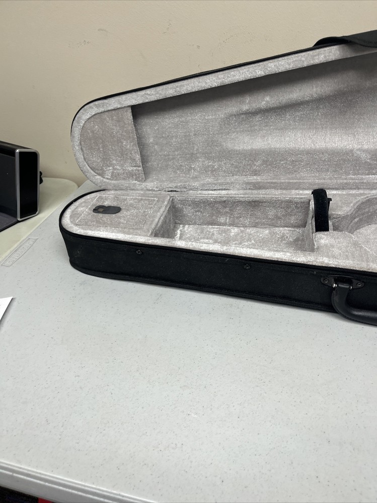 Kerrey Violin Student Black W/Case String Size 4/4