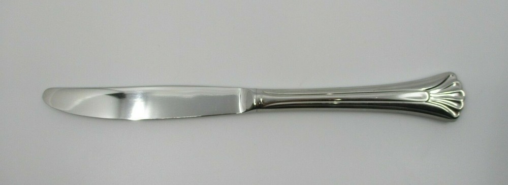 GORHAM STAINLESS FLUTED SHELL DINNER KNIFE - 8 7/8" - 6C