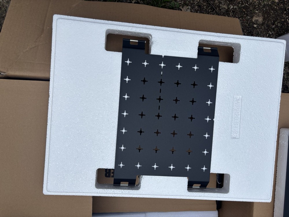 STRONG SM-RBX-PRO-20-BLK Recessed Dual Layer Flat Panel Solution 20in Black