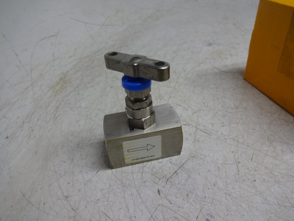 New Parker HNVS4FF-GR Needle Valve
