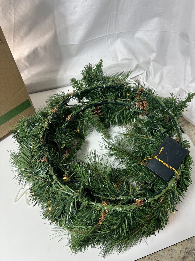 Mixed Pine Clear LED Wreath, 20 in Battery Powered New
