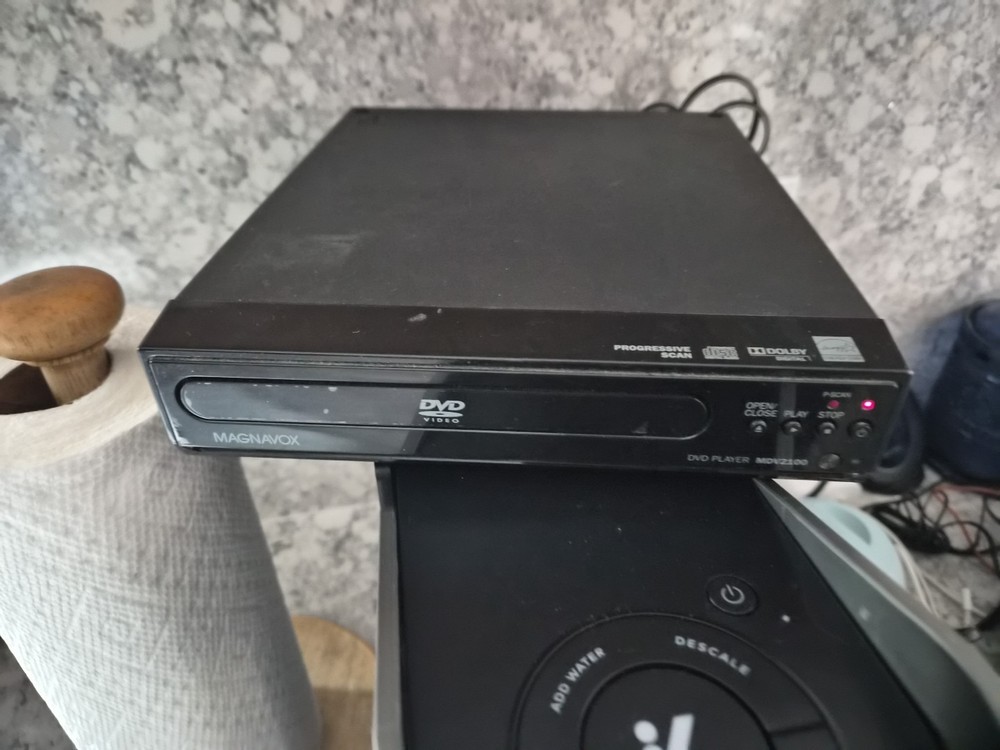 Magnavox MDV2100 DVD Player (19") Tested Works