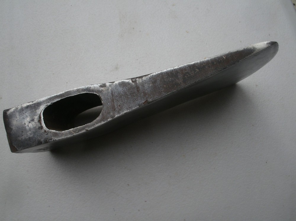 Vintage 4# Stubai Single Bit Axe~Austria