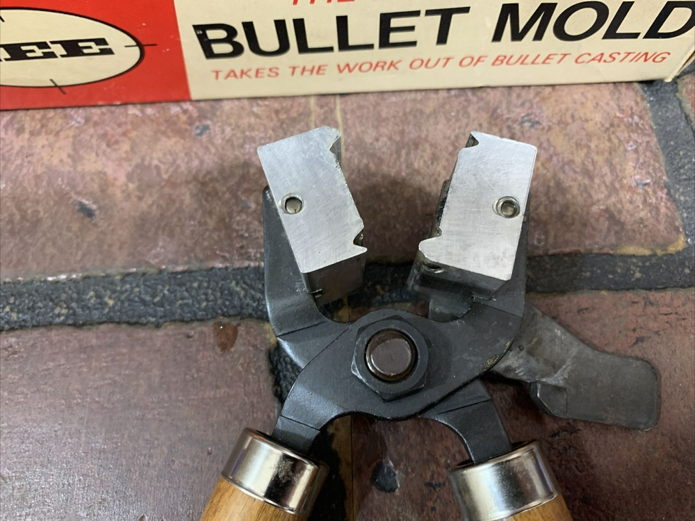 Lee Precision Bullet Mold #90381