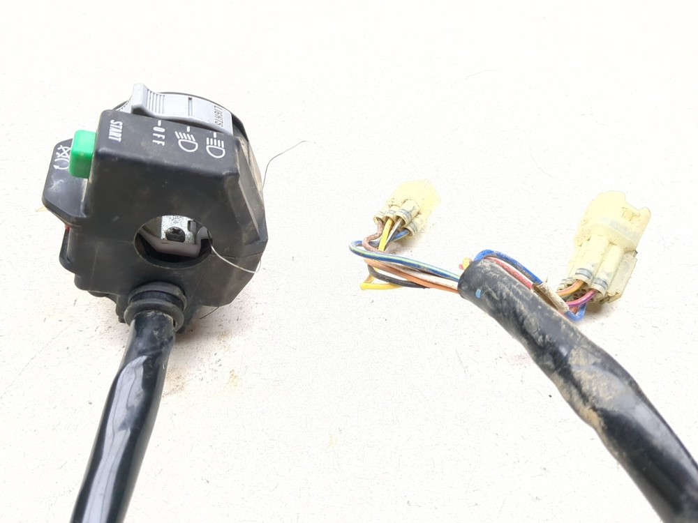 23-26 Can Am Outlander Pro HD5 Front Left Handlebar Switch Button Toggle Control
