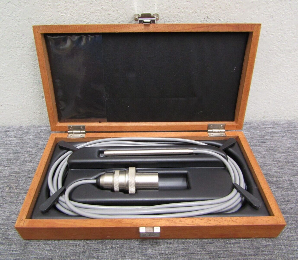 Bruel & Kjaer Microphone Preamplifier 2633