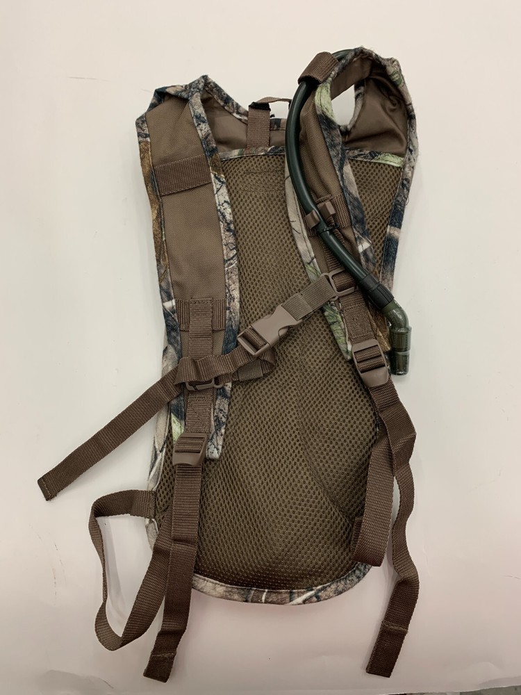 RedHead CamelBak H2O Hydration Backpack – Realtree Camo – Never Used