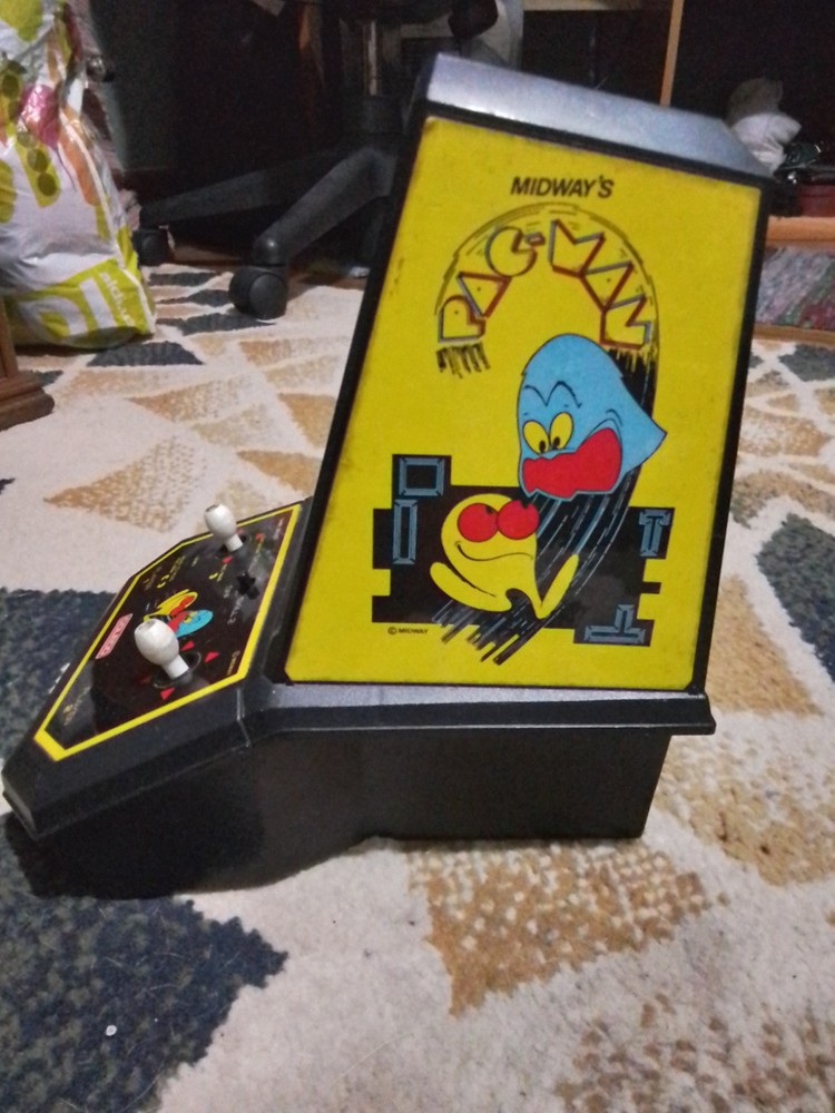 1982 Coleco Pac-Man Mini Arcade Version With Original Box. Works Great.