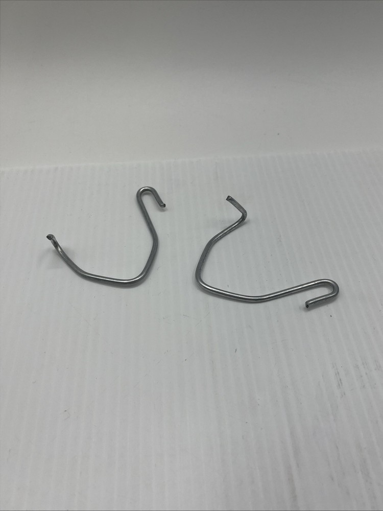 T-Post Fastener Galvanized 50-pk Post Clips {26}