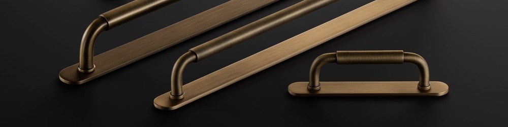 19.69" Okus Kitchen Appliance Pull Handle With Back Plate In Dark Brushed Brass