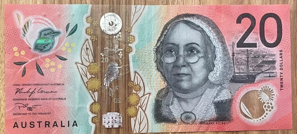 2019 $20 First Prefix AA19 Australian Polymer Banknote Twenty Dollar AA 19