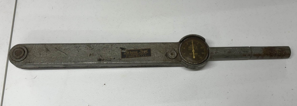 Vintage Apco Mossberg Co. Torque Wrench