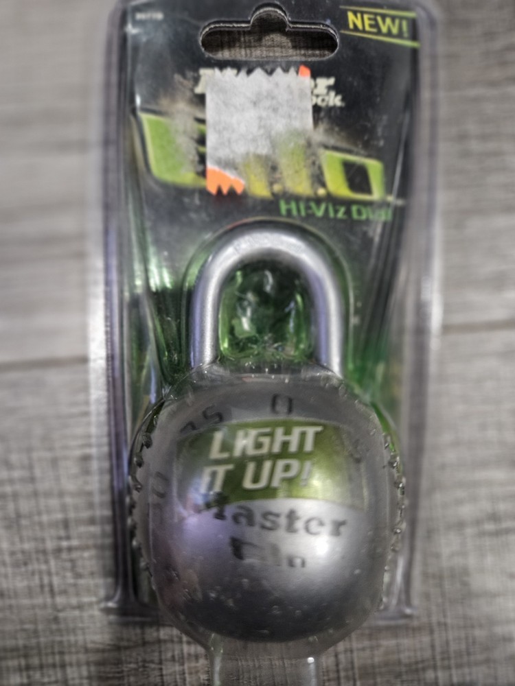 Master Lock GLO Hi-Viz Dial Combination Padlock Light Up Green Dial 2005