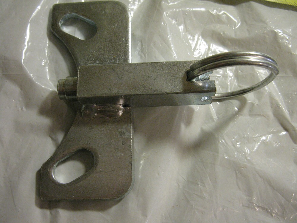 15/32 .46 1/2" Spring release pull pin bolt on door latch