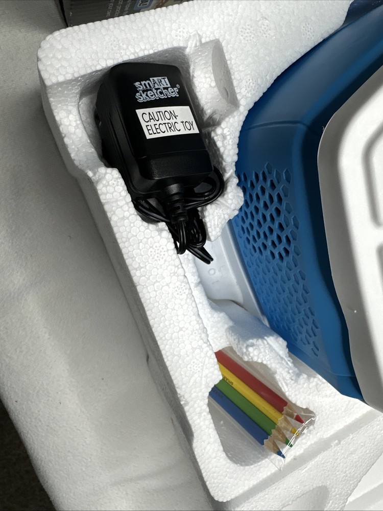 Smart Sketcher Projector Learning and Creative Sketch Toy