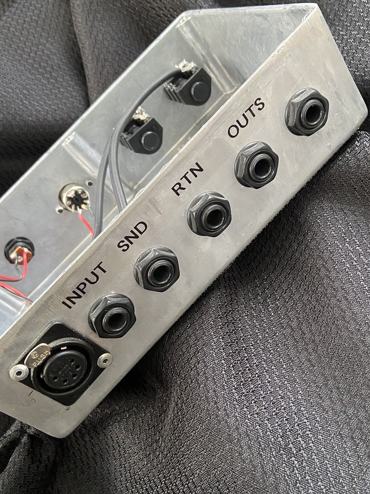 Custom Made Pedal Board Splitter Routing Box