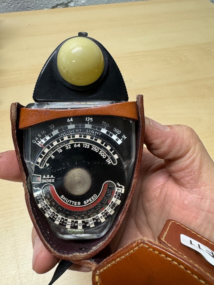 Norwood Director Exposure Light Meter Model B-UNTESTED- Leather Case (AF11)