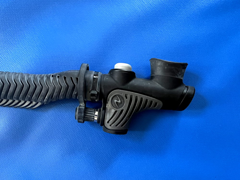 BRAND NEW Aqualung Wave BCD