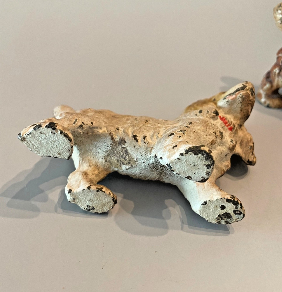 2 Vintage Hubley Solid Cast Iron Cocker Spaniel Dog Paperweight Figures