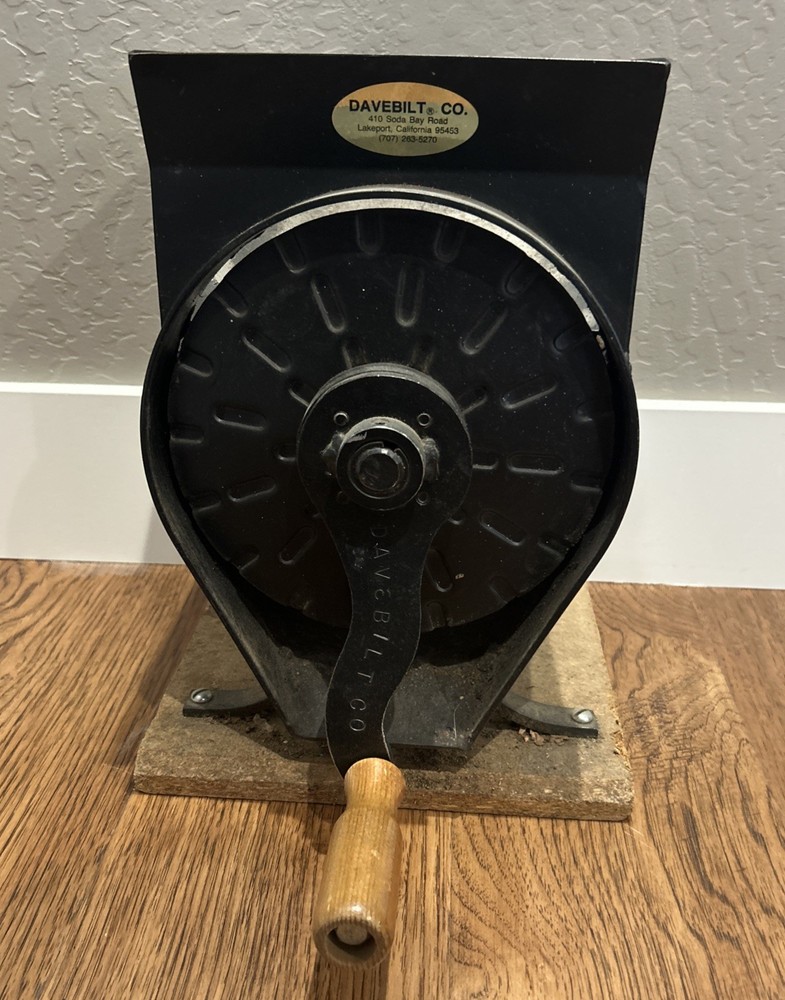 Davebilt #43 Nutcracker Hand Cranked USA Dave Bilt