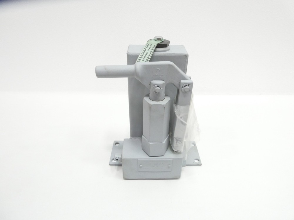 Tr Engineering 100146 Manual Pump