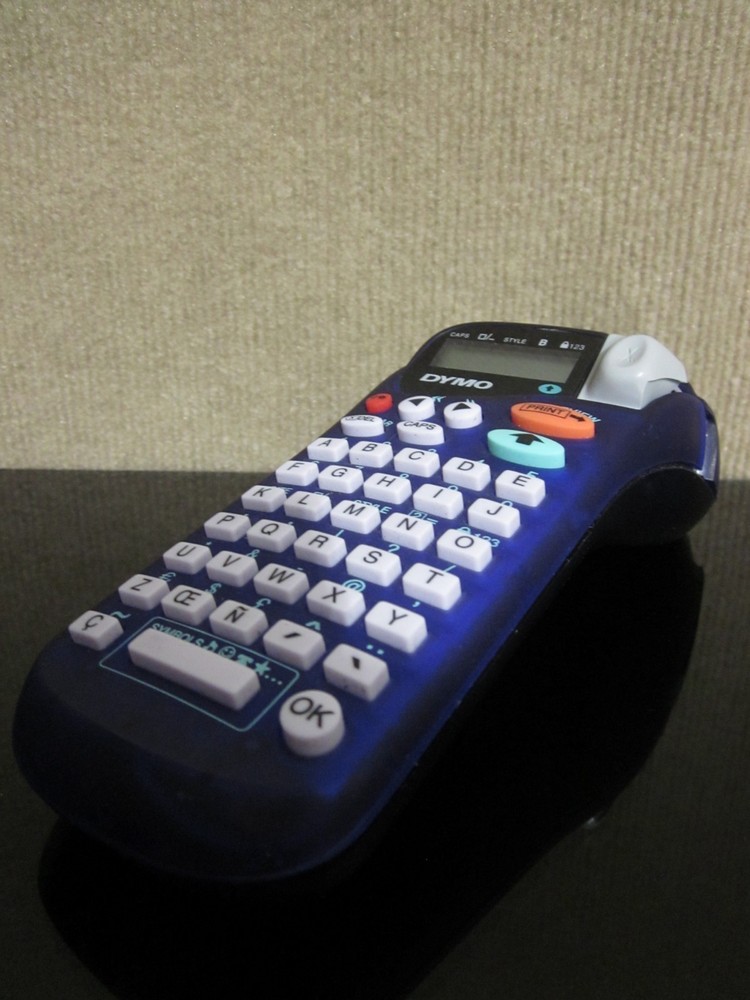 Dymo Letra Tag Blue 2000 Handheld Label Maker Printer