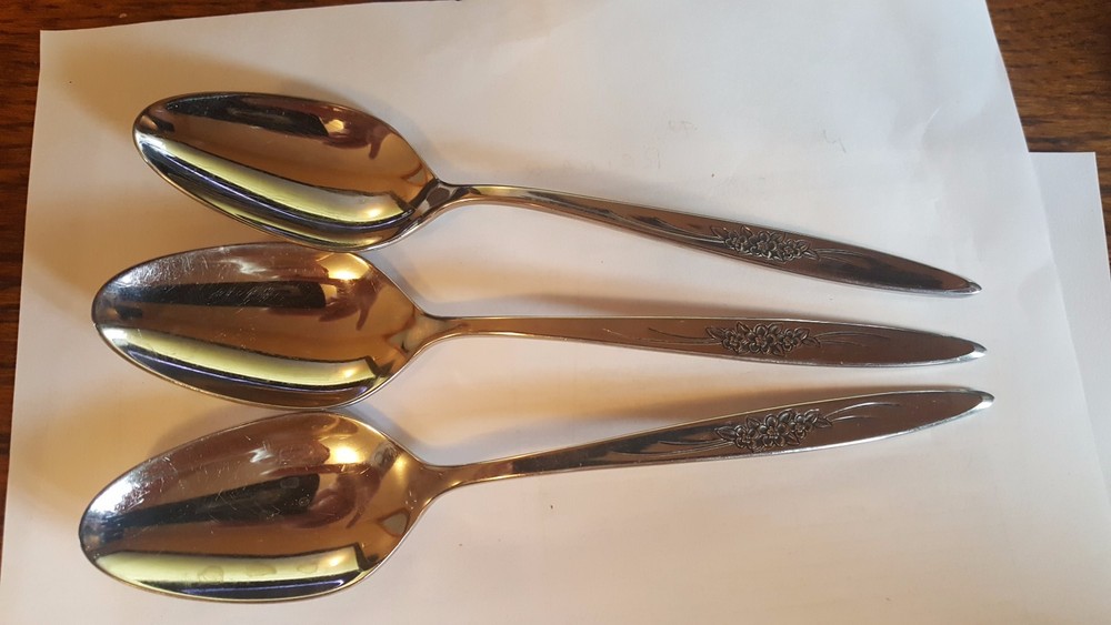 International Stainless Wildflower 3 Teaspoons