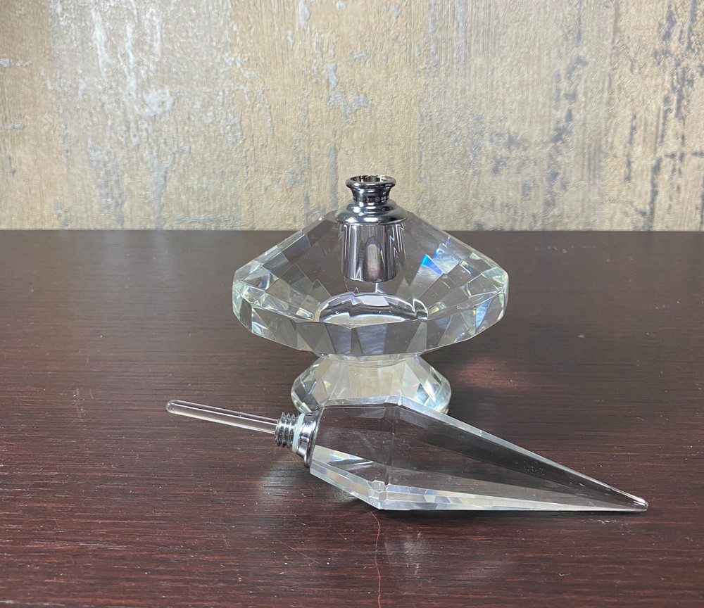 Footed Cut Crystal Perfume Bottle with Stoper