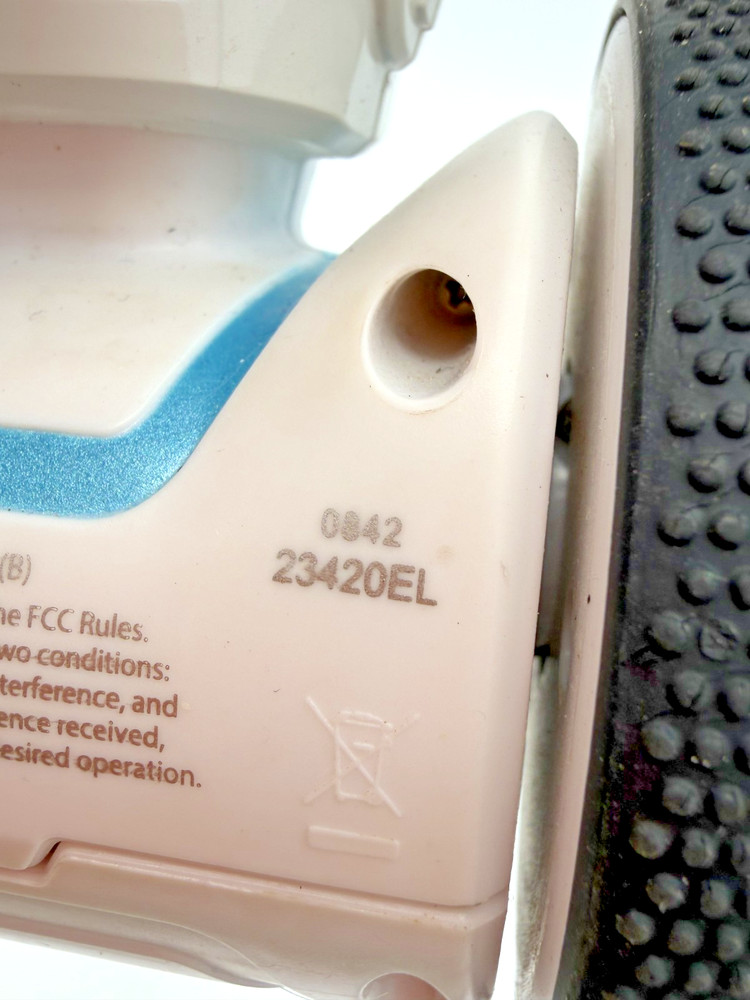 MiP Robot Arcade WOWWEE Model: 0842 Robot by Bluetooth App Control ROBOT ONLY