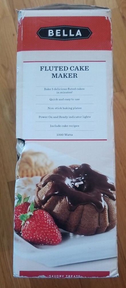 Non stick BELLA Fluted Bundt Style Cake Maker
