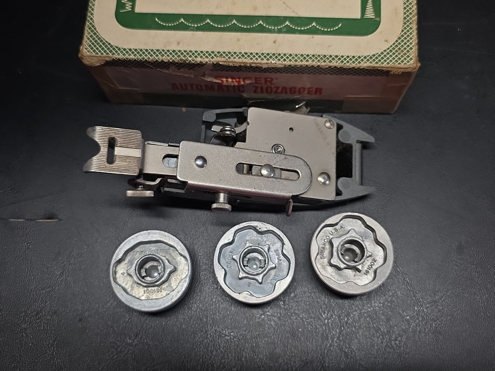 Singer Automatic Zigzagger Vintage 1956 Original Box