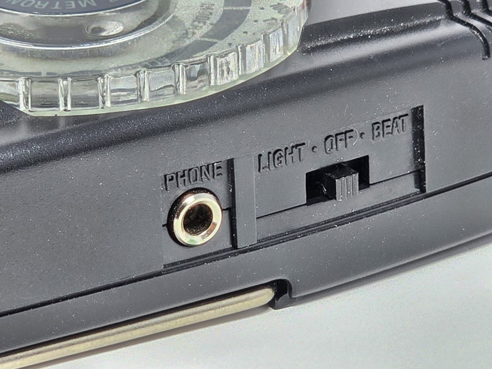 Matrix MR-500 Quartz Metronome LED, Headphone Jack Work, Speaker doesn't READ