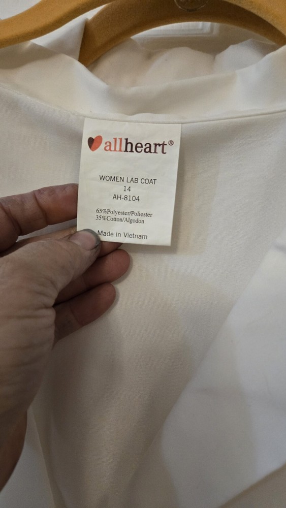 All heart Labcoat Womens Size 14