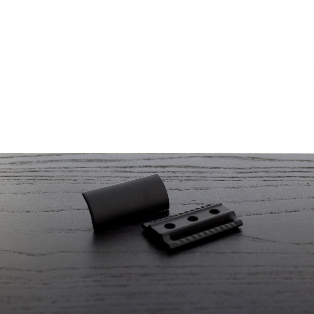 WCS Replacement DE Safety Razor Head, Closed Comb, Black