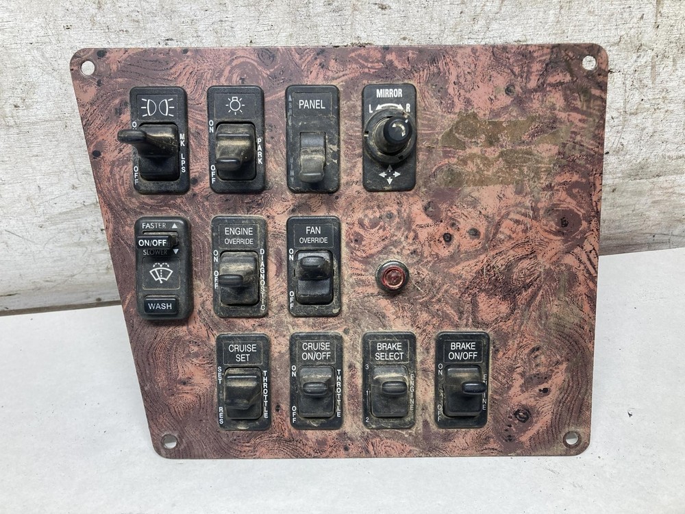 International 9400 SWITCH Dash Panel - Used | P/N A4363C
