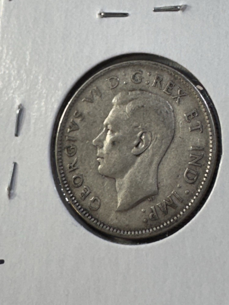 1945 Canada 25 Cents Silver Coin