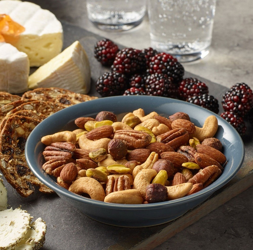 Member's Mark Unsalted Deluxe Mixed Nuts (34 oz.)