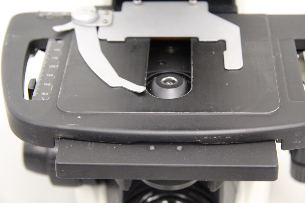 Nikon Eclipse E200 Microscope With Nikon E2-TB Viewing Head And No Objectives