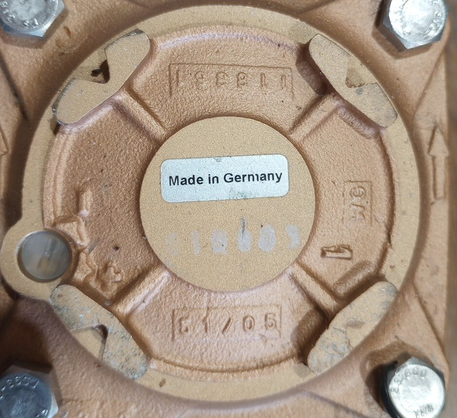 BADGER Meter 1-1/2" METER Bronze Water Meter NOS