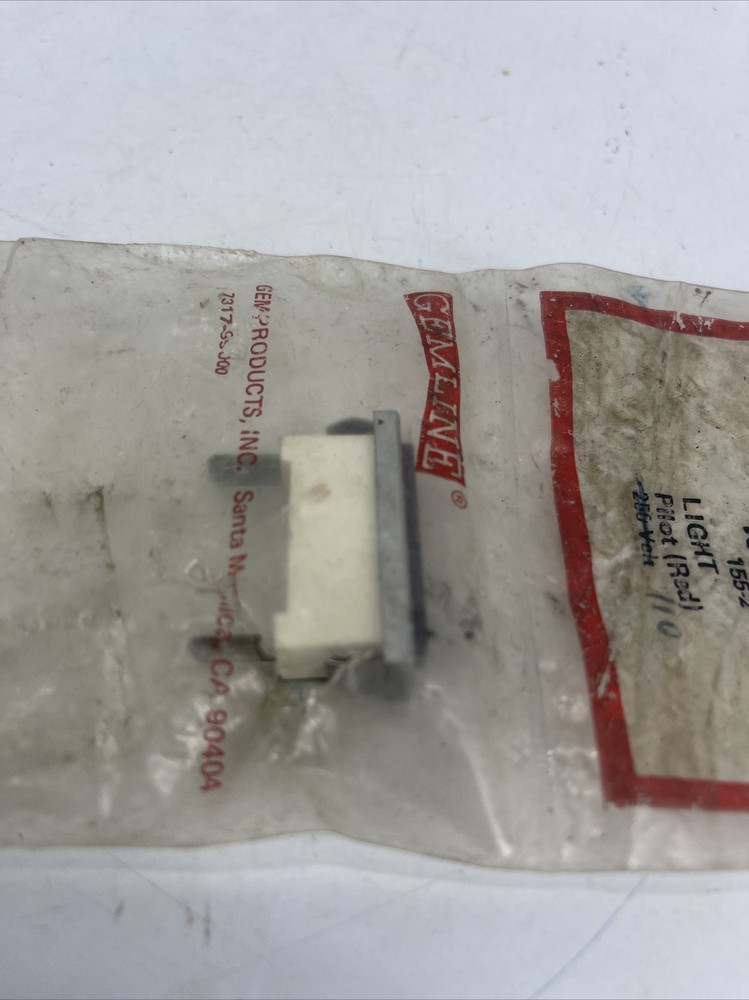 NEW OEM Gemline 15502 Rectangular Red Pilot Light