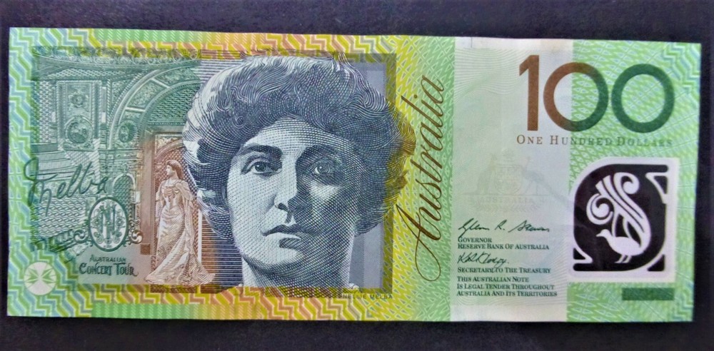 AUSTRALIAN 2008 $100 MACFARLANE/HENRY NOTE WITH 2 INTERLEAVING & CASCADING