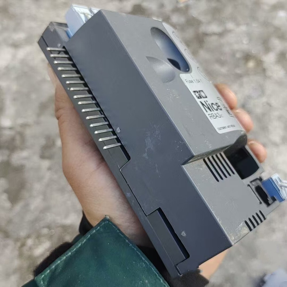 ✅🔥1PCS Used Nice RBA3/c controller