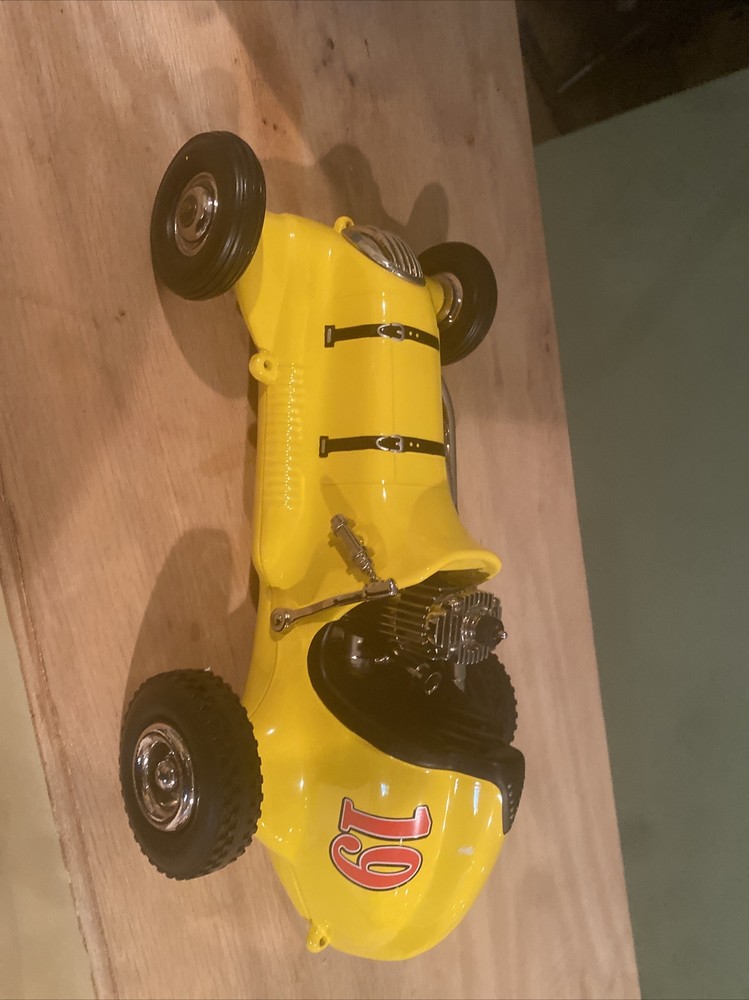 thimble drome champion tethered car