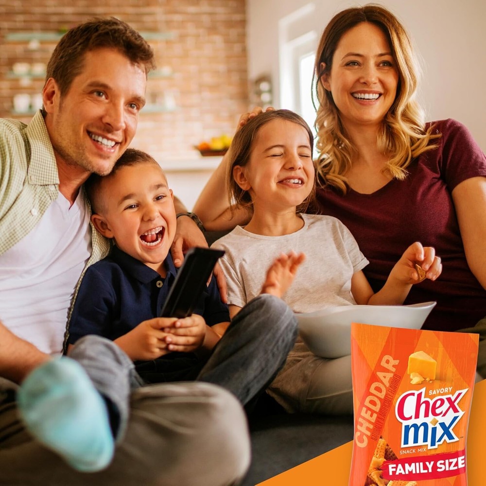 Chex Mix Savory Cheddar Snack Mix, 4.5 OZ