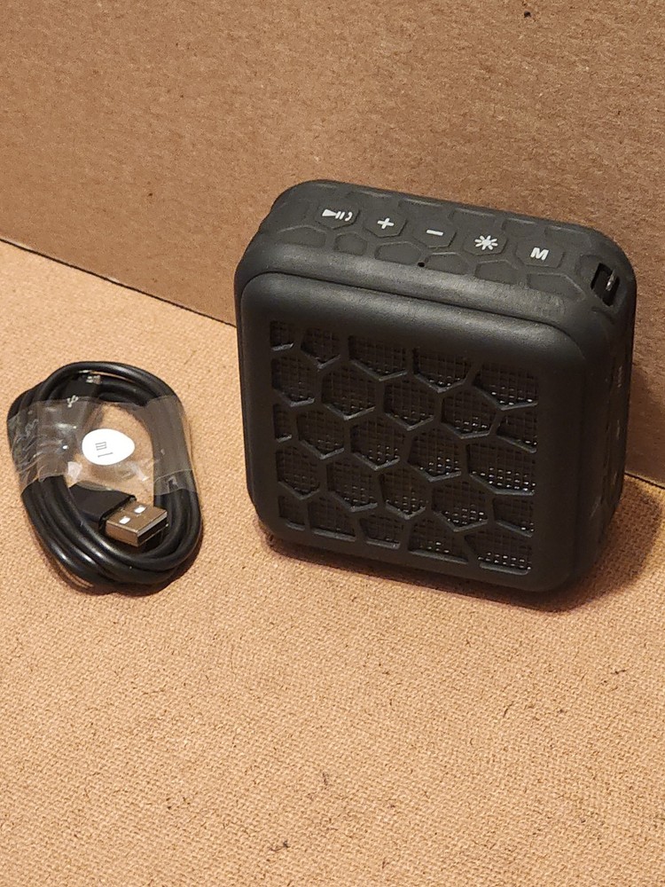 BlueAnt VIVID Portable Bluetooth Speaker LED Lighting Dust Proof / Splash Proof