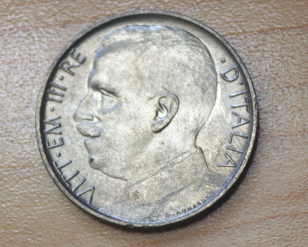 1925 Italy 50 Centesimi Plain Edge Unc.