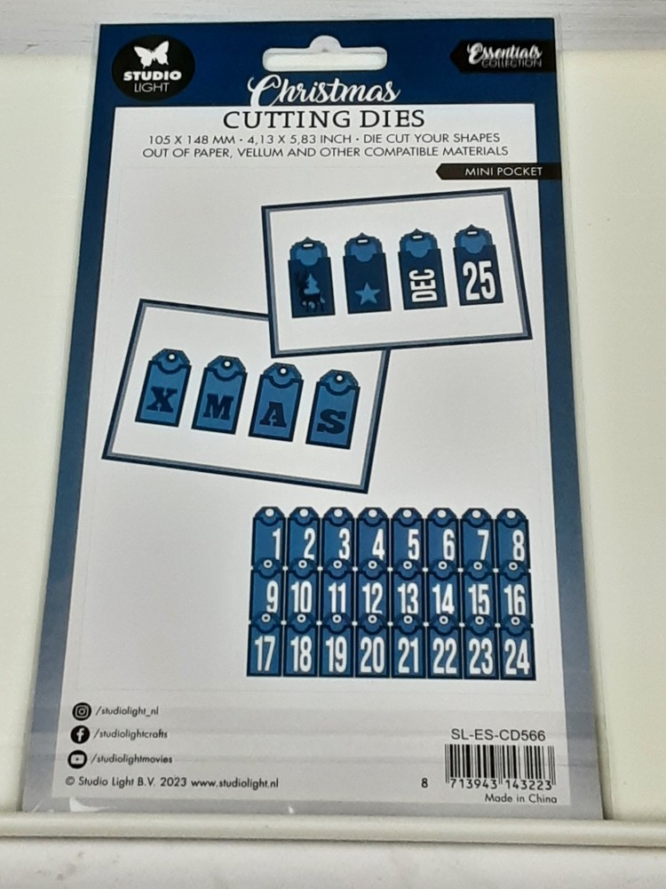 NEW Studio Light Essential Collection Mini Pocket Die Set Pocket For Mini Tags